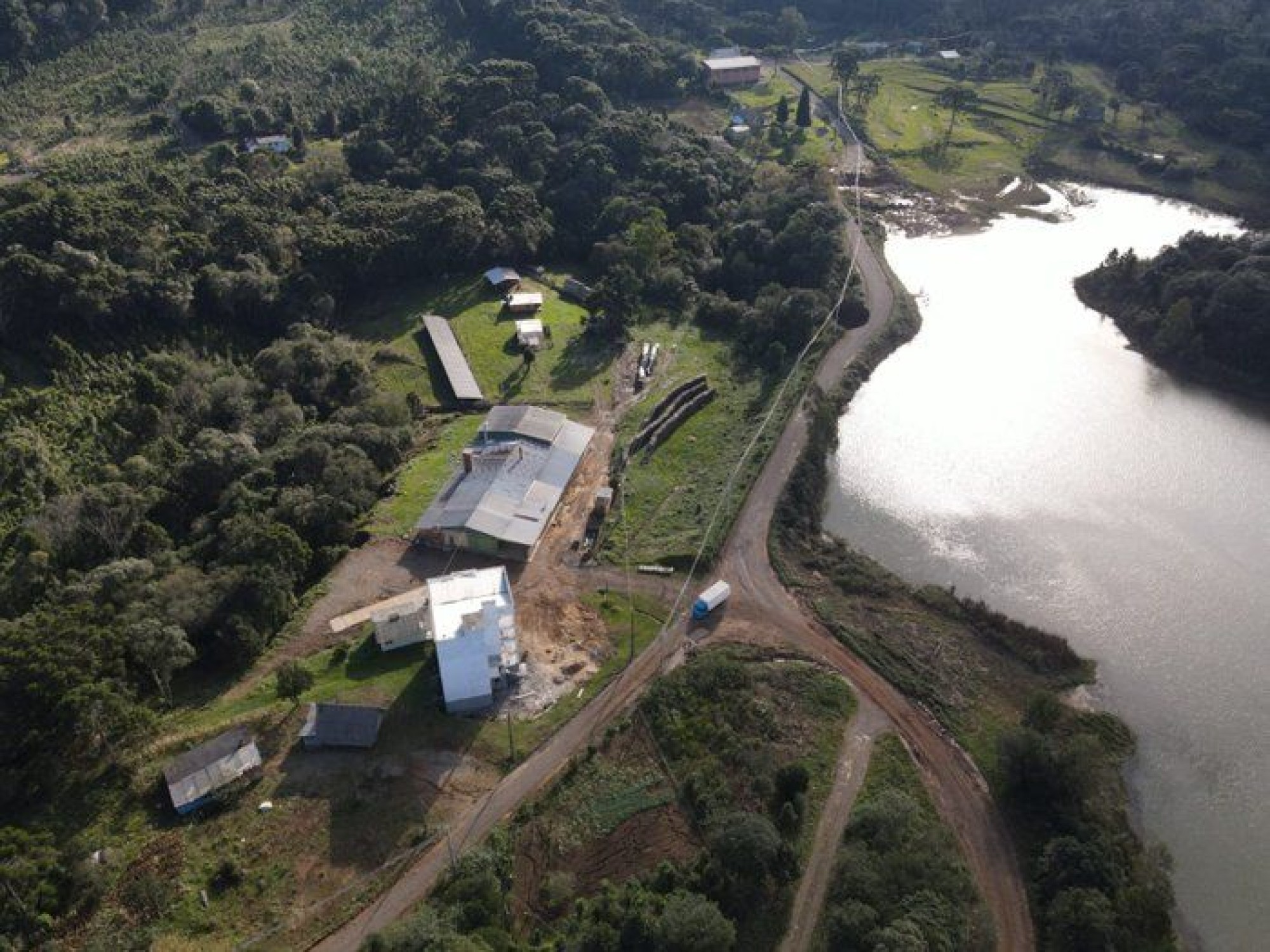 O prefeito de Putinga adverte sobre a possibilidade de colapso da barragem, em decorrência da precipitação superior a 200 mm