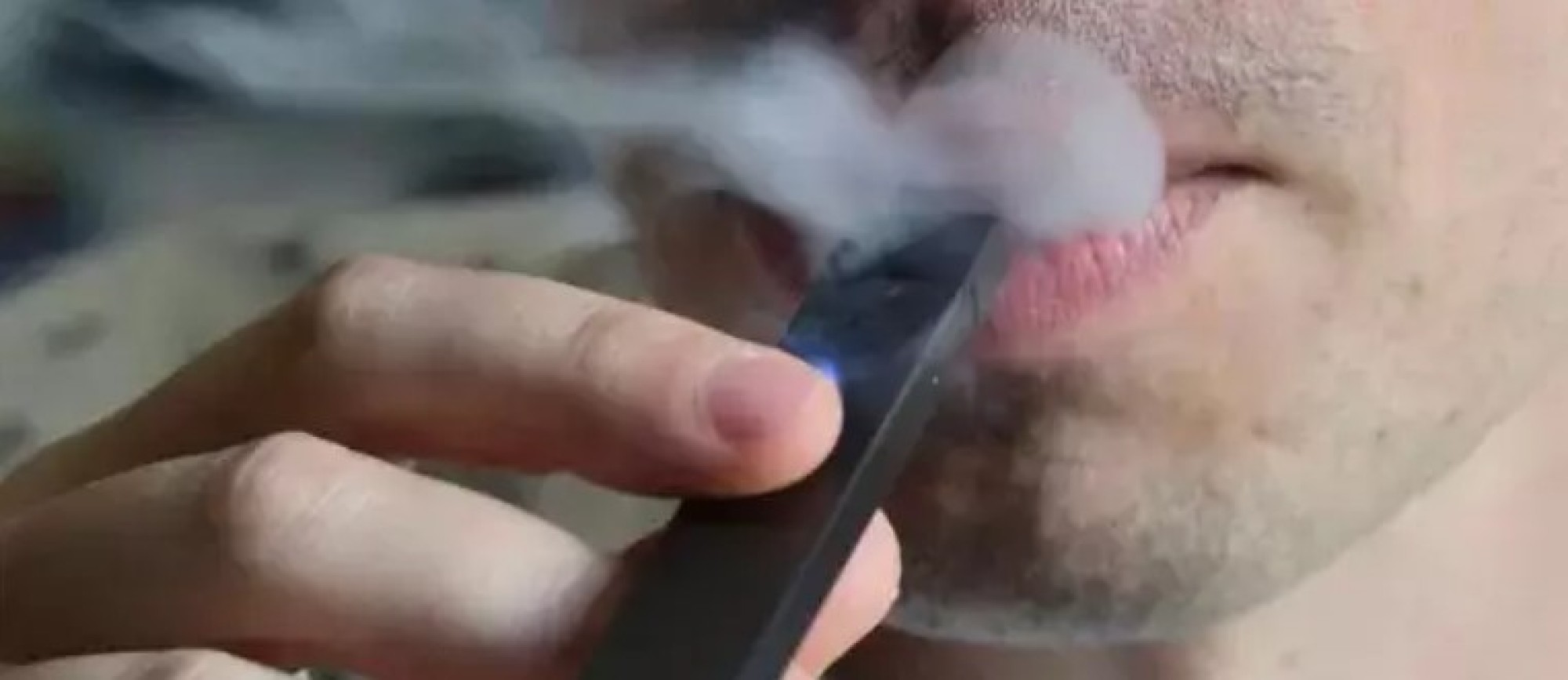 Cigarro eletrônico dispara entre os jovens no Brasil