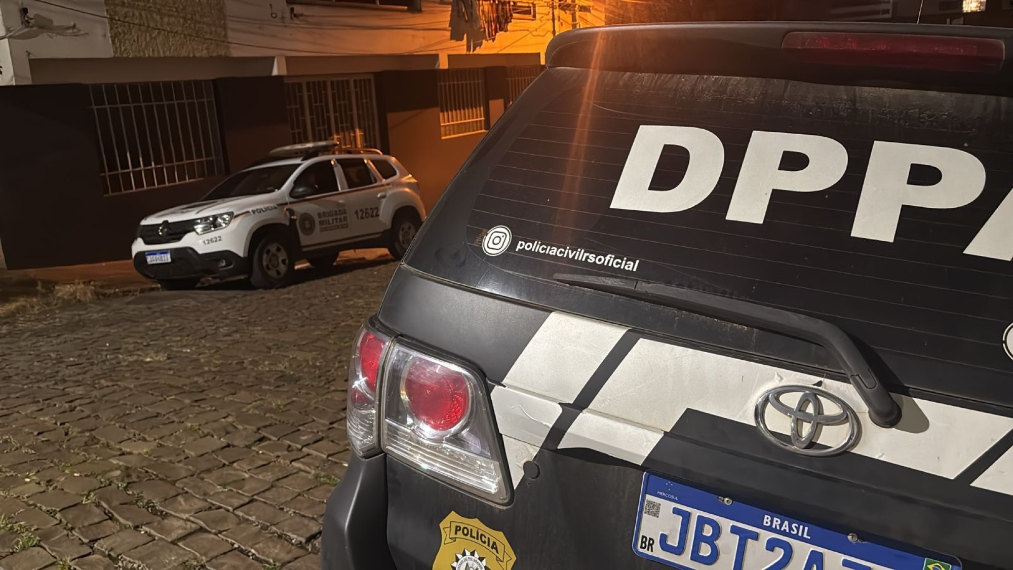 Homem é morto a facadas no interior de Marques de Souza; jovem é detida